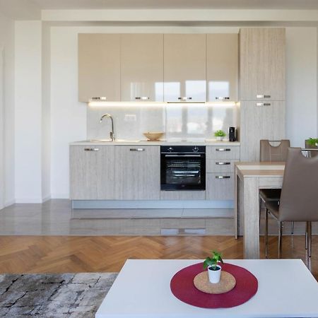 Spacious 2Bdr Apartment- Skyline View Zagreb Bagian luar foto