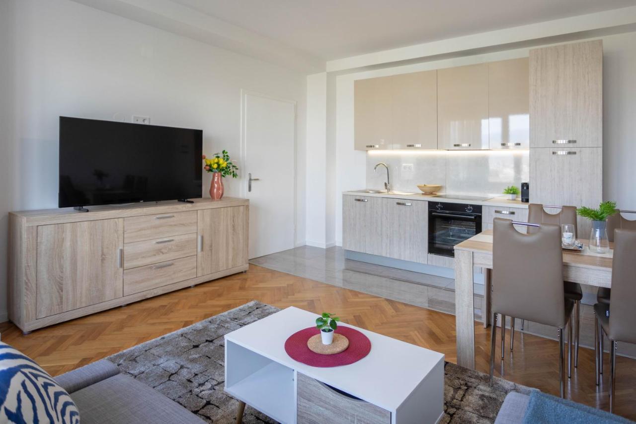 Spacious 2Bdr Apartment- Skyline View Zagreb Bagian luar foto