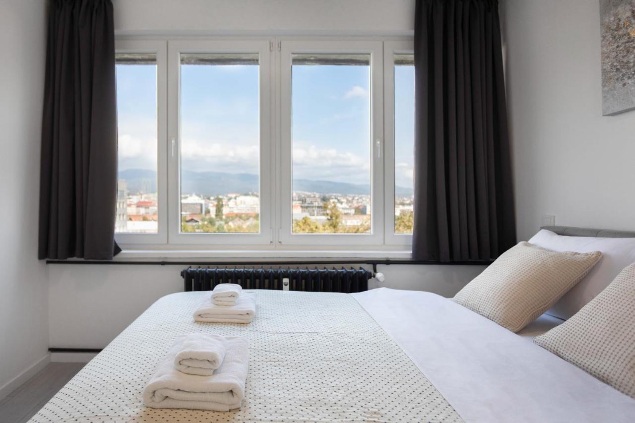 Spacious 2Bdr Apartment- Skyline View Zagreb Bagian luar foto